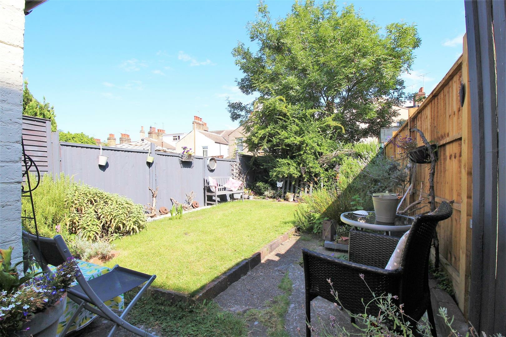 Mayfield Road, Belvedere, Kent, DA17 Anthony Martin, Award Winning