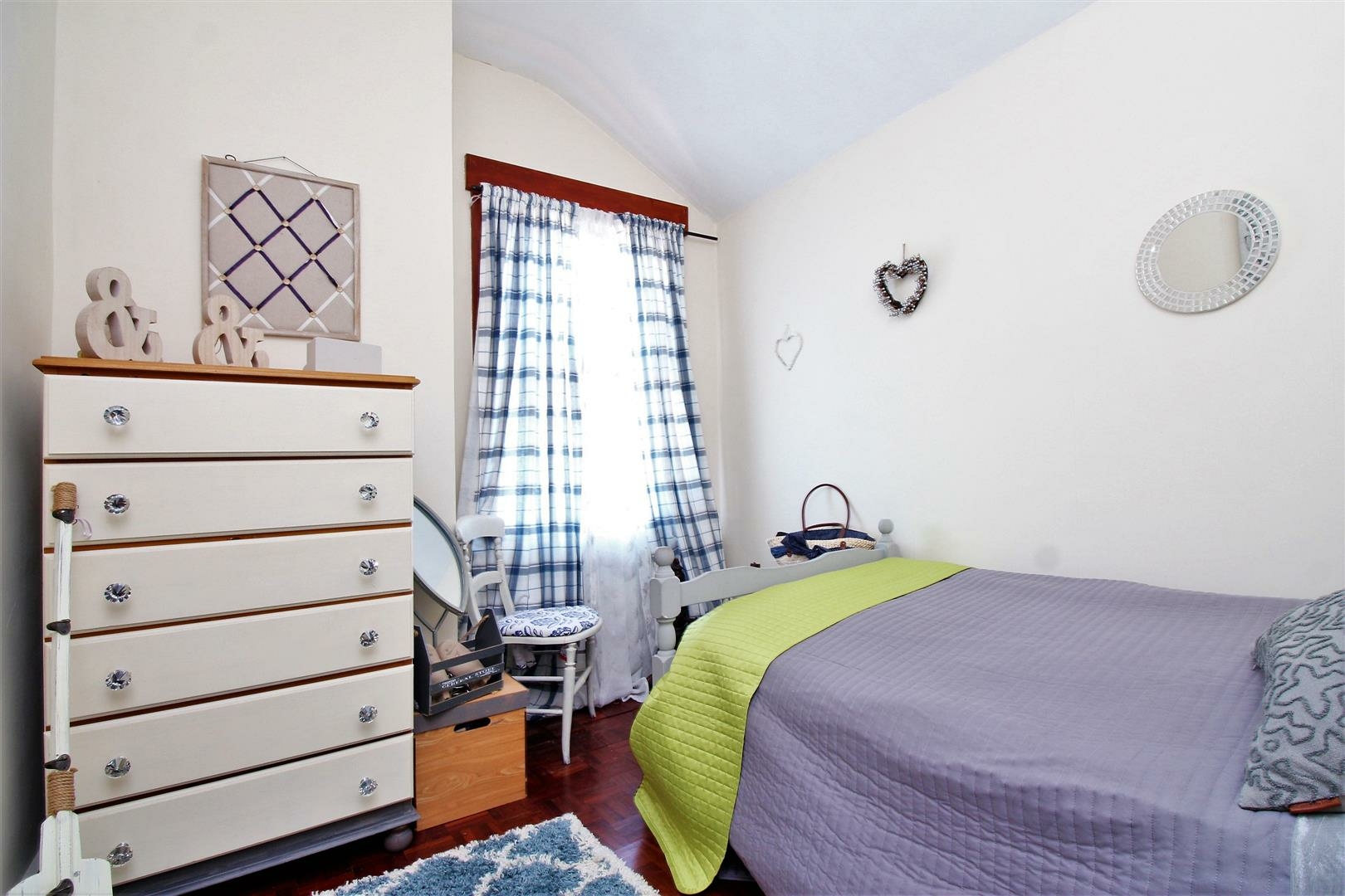 Mayfield Road, Belvedere, Kent, DA17 Anthony Martin, Award Winning