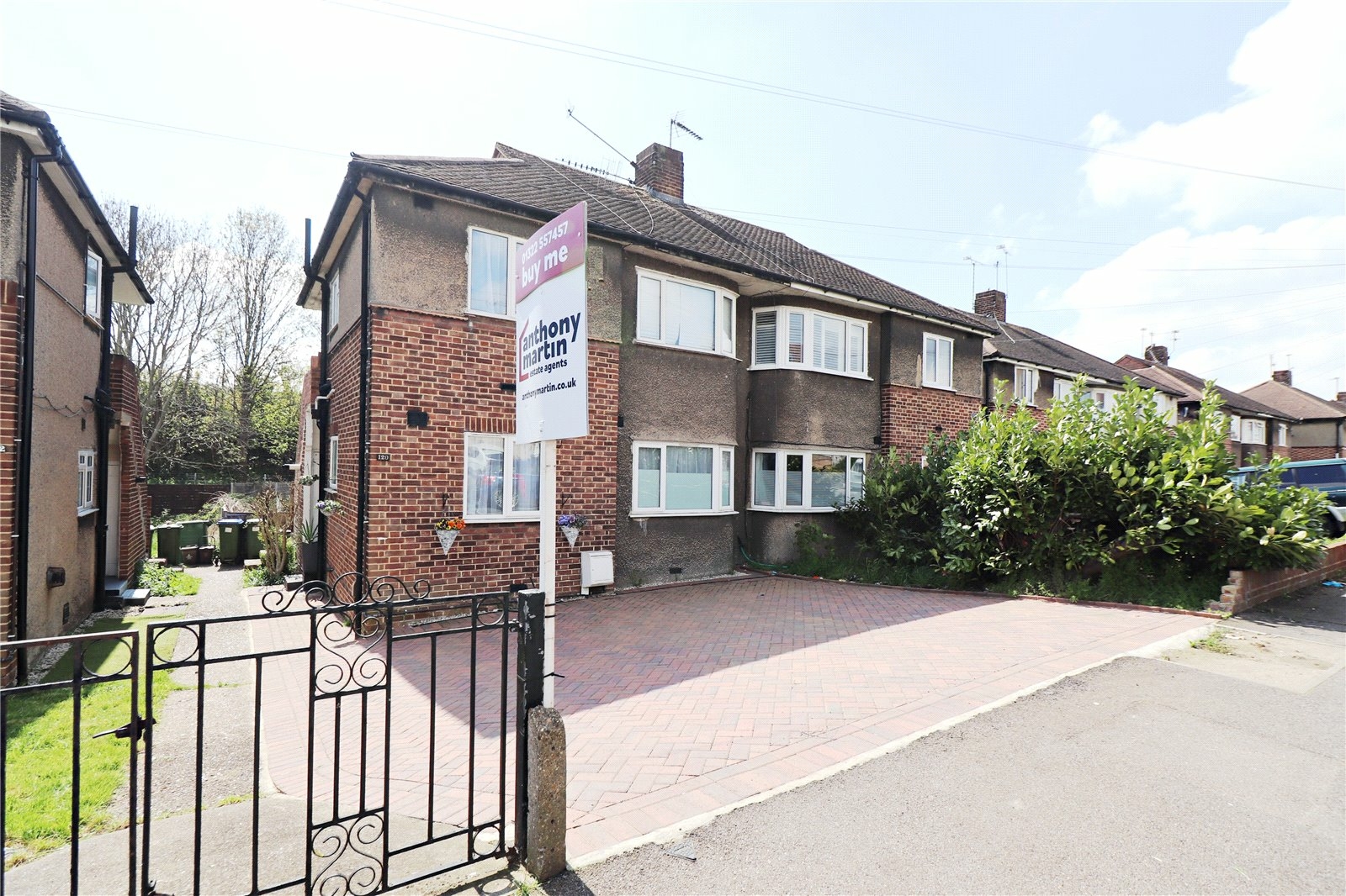 Eversley Avenue, Bexleyheath, Kent, DA7 Anthony Martin, Award Winning