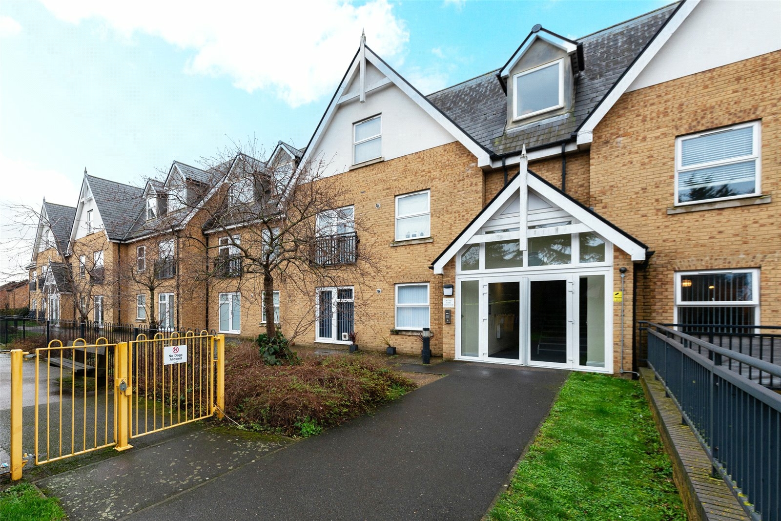 Tanners Close, Crayford, Kent, DA1 Anthony Martin, Award Winning