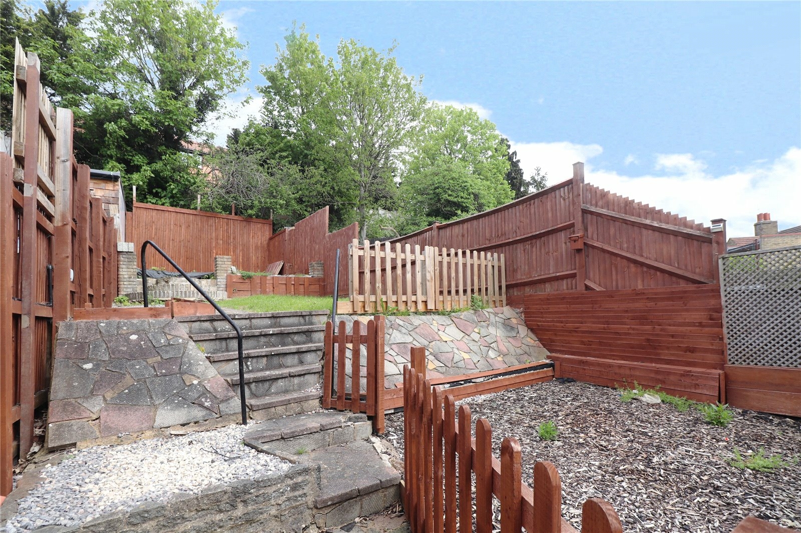 Green Walk, Crayford, Kent, DA1 Anthony Martin, Award Winning Estate