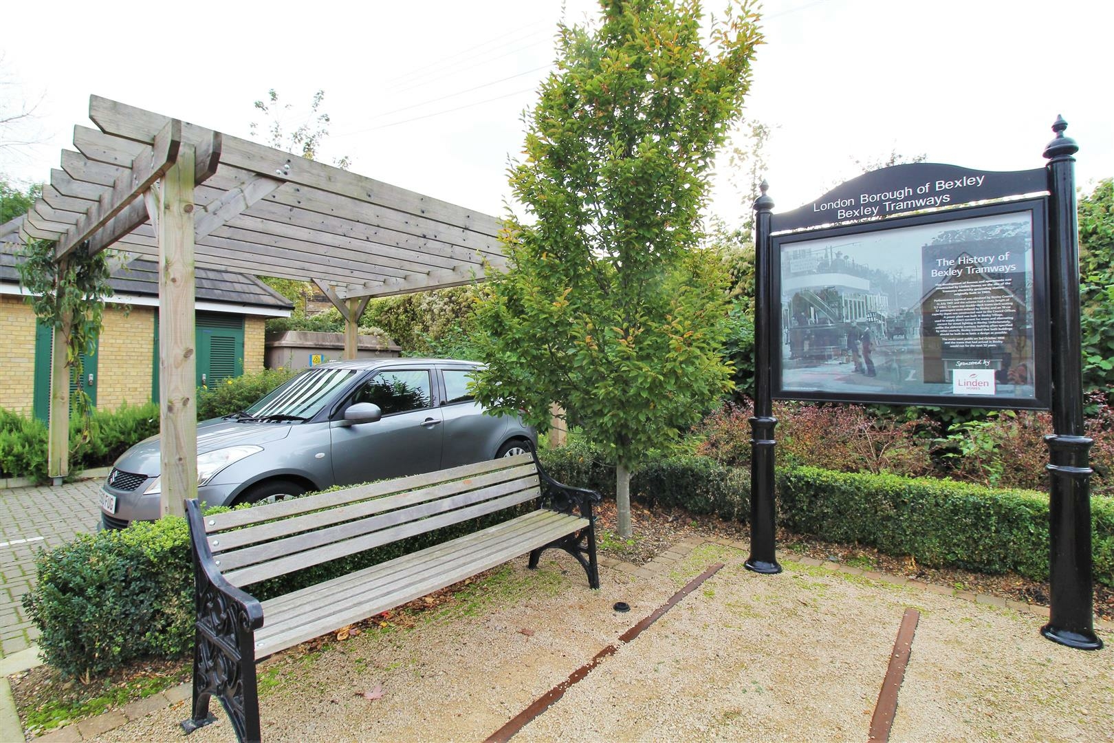 Weir Road, Bexley Village, Kent, DA5 Anthony Martin, Award Winning