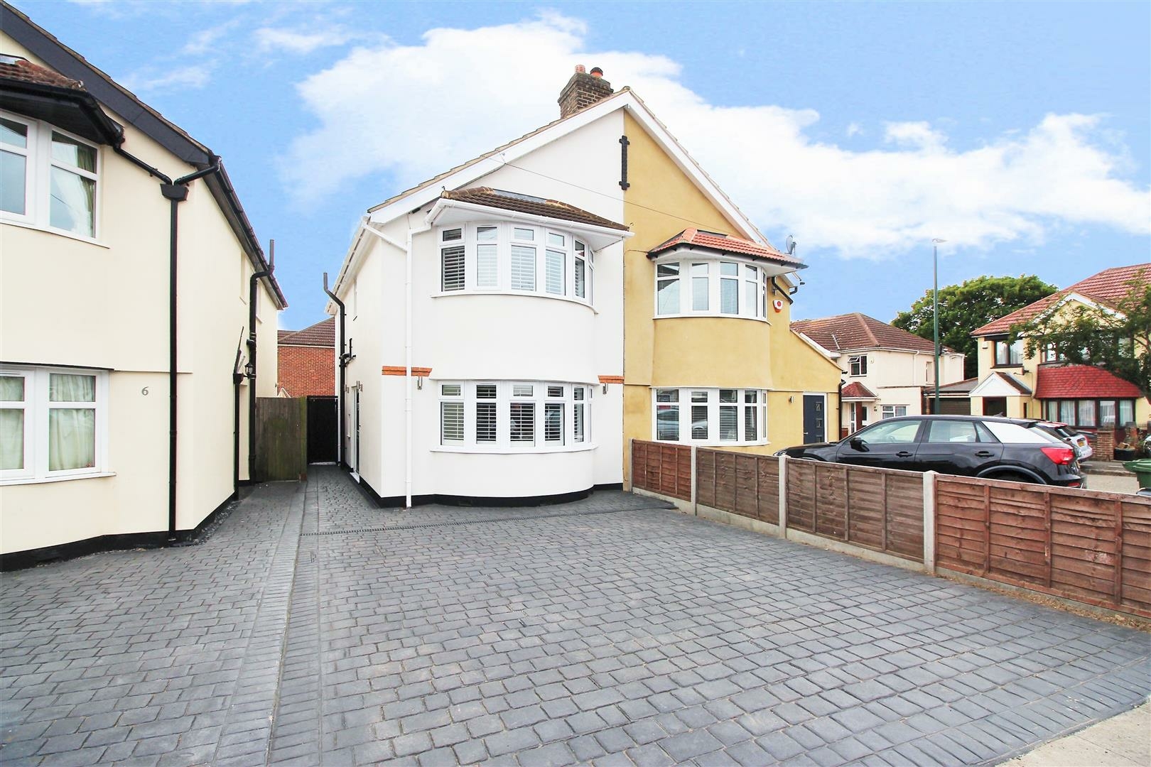 Tenby Road, Welling, Kent, DA16 Anthony Martin, Award Winning Estate