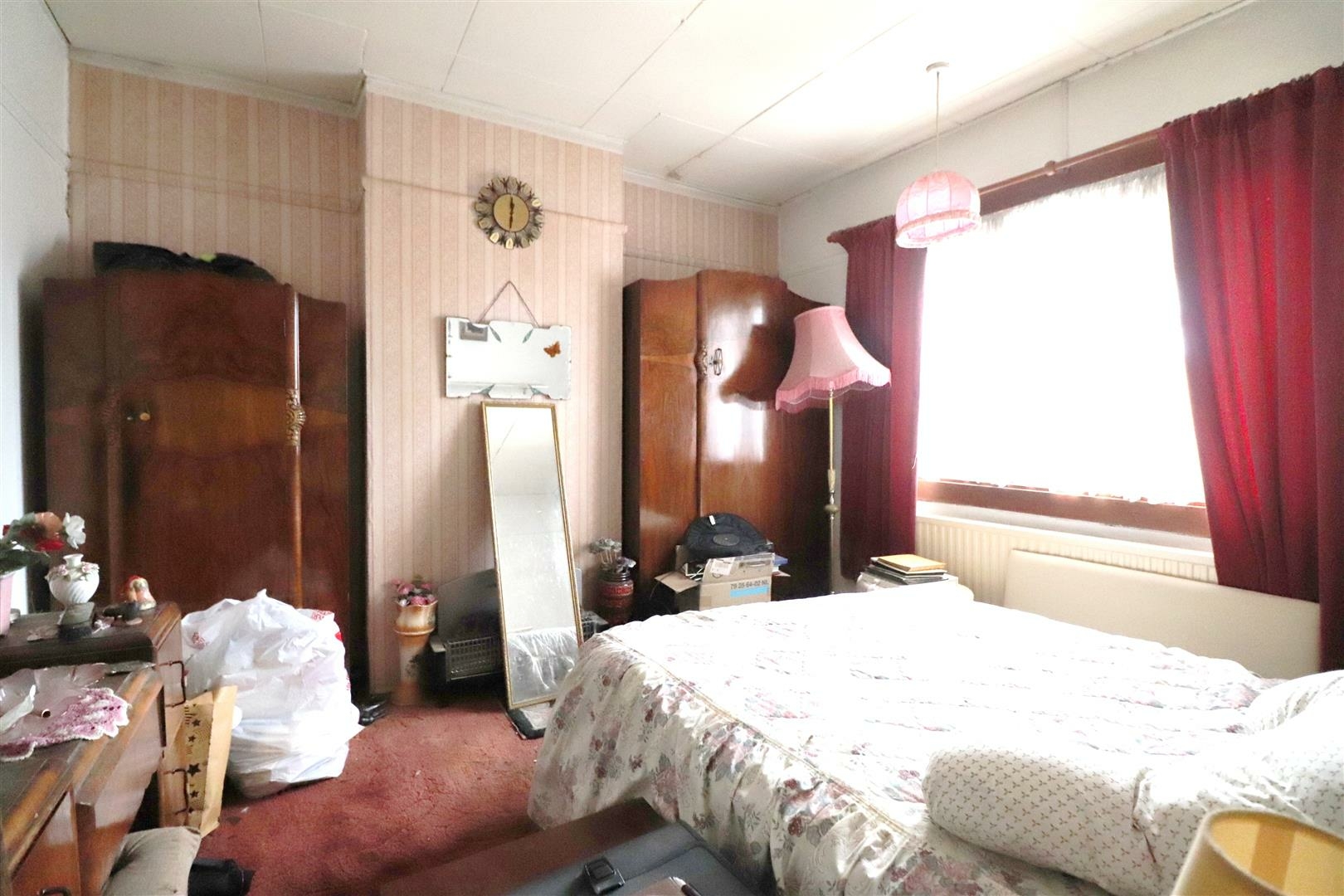 Okehampton Crescent, Welling, Kent, DA16 Anthony Martin, Award Winning Estate Agents