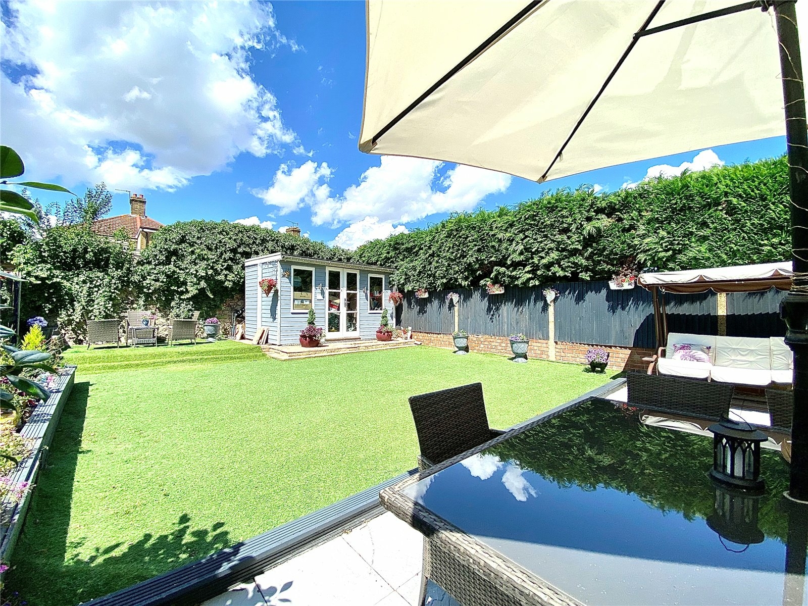 Okehampton Crescent, Welling, Kent, DA16 Anthony Martin, Award