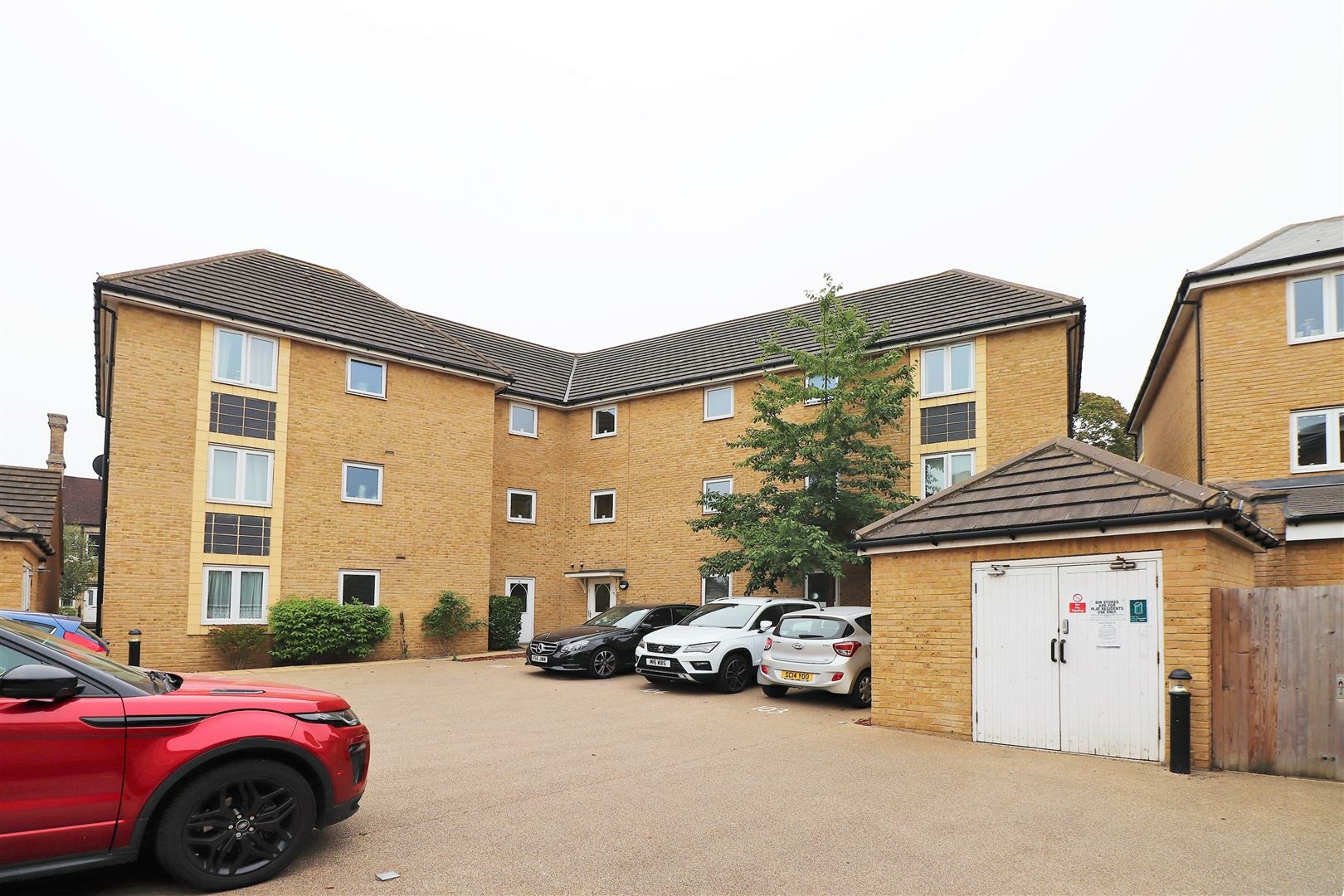 Chapel Drive, Dartford, DA2 Anthony Martin, Award Winning Estate