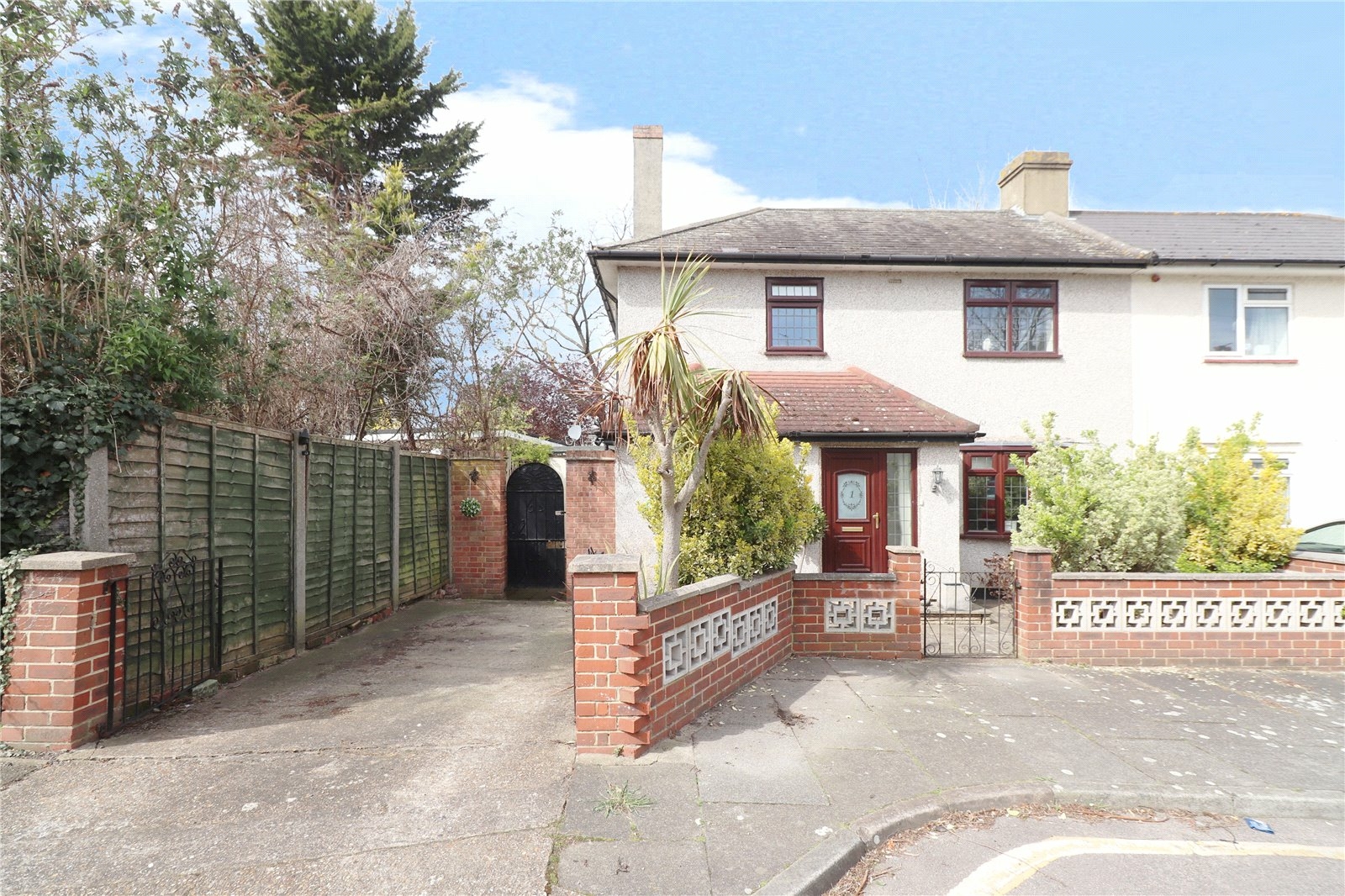 Valley Close, Crayford, Kent, DA1 Anthony Martin, Award Winning