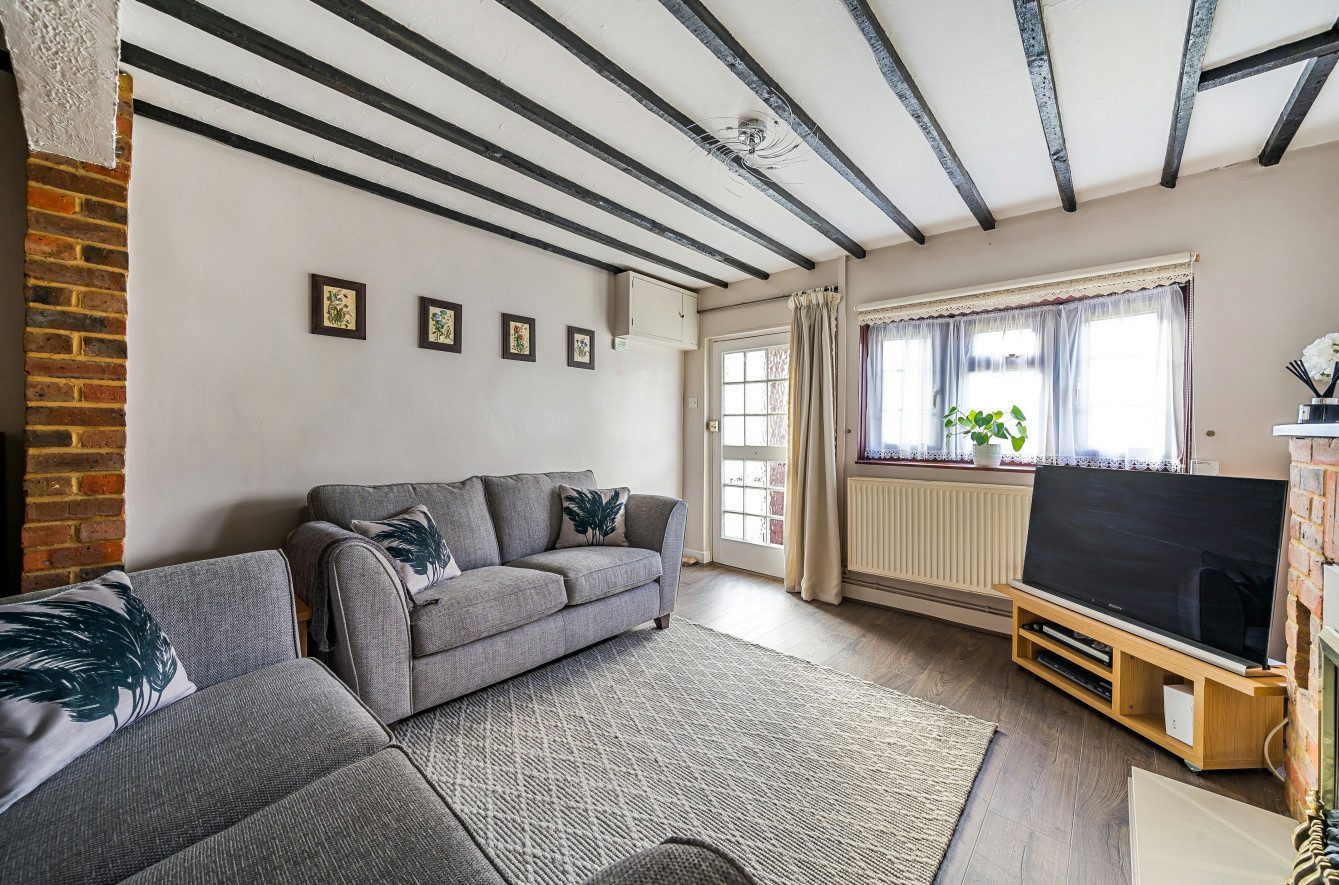 New Road, South Darenth, Dartford, Kent, DA4 Anthony Martin, Award