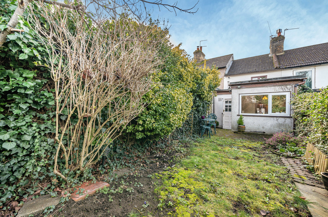 New Road, South Darenth, Dartford, Kent, DA4 Anthony Martin, Award